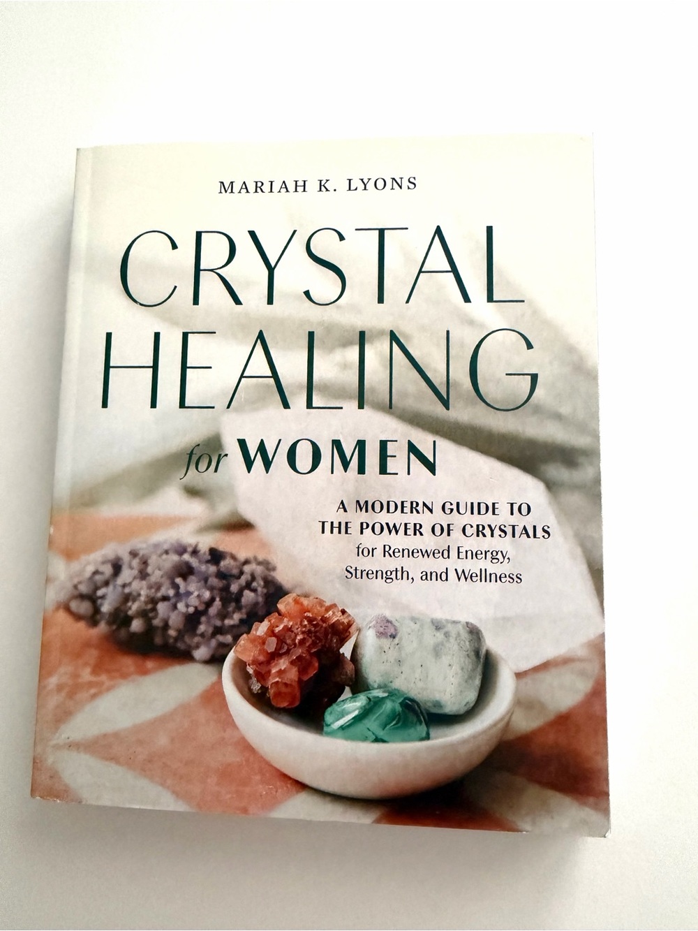 NEW  Crystal Healing for Women - Book